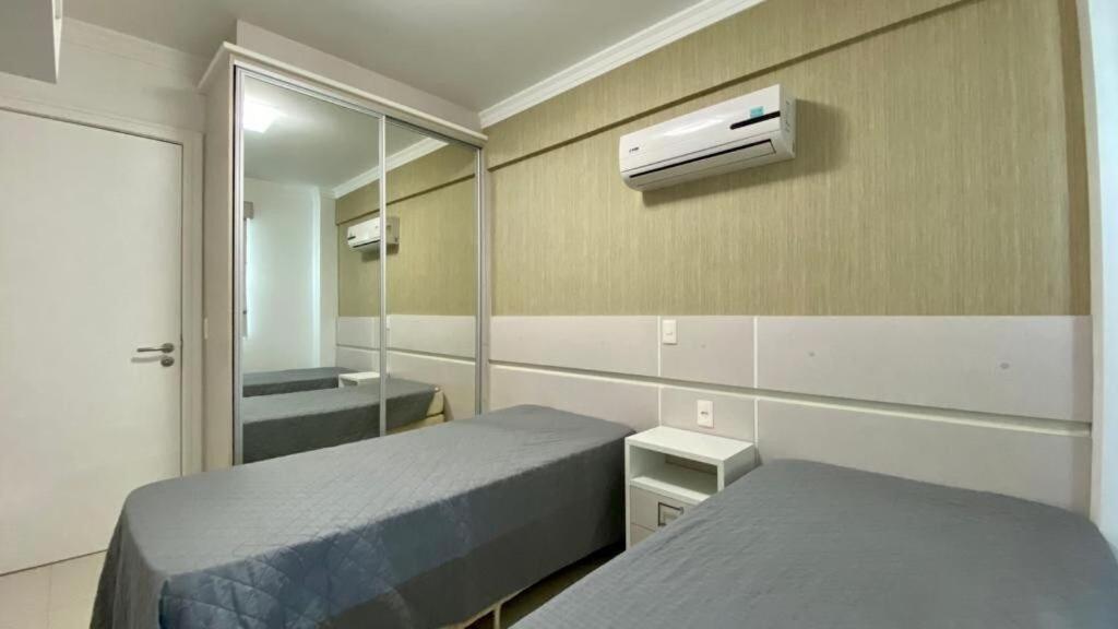 Solar Das Ilhas - Aconchegante Apartamento Na Linda Praia De 4 Ilhas Bombinhas Exteriör bild