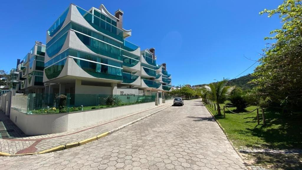 Solar Das Ilhas - Aconchegante Apartamento Na Linda Praia De 4 Ilhas Bombinhas Exteriör bild